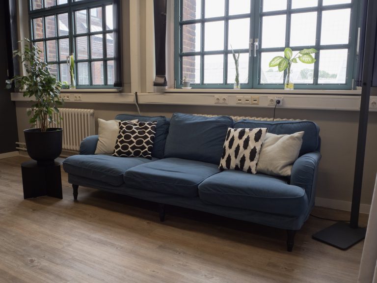 Couch (large)